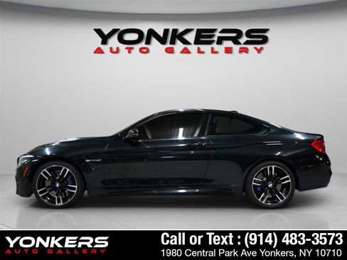 Used 2018 BMW M4 Coupe image 3