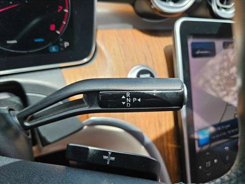 Used 2023 Mercedes-Benz C 300 Sedan image 11