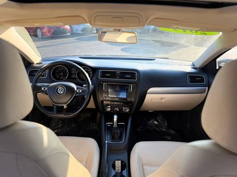 Used 2017 Volkswagen Jetta SE FWD image 20