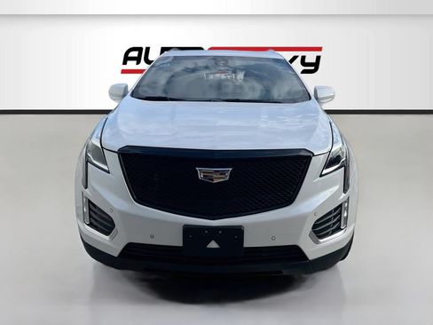 Used 2024 Cadillac XT5 Premium Luxury FWD image 2