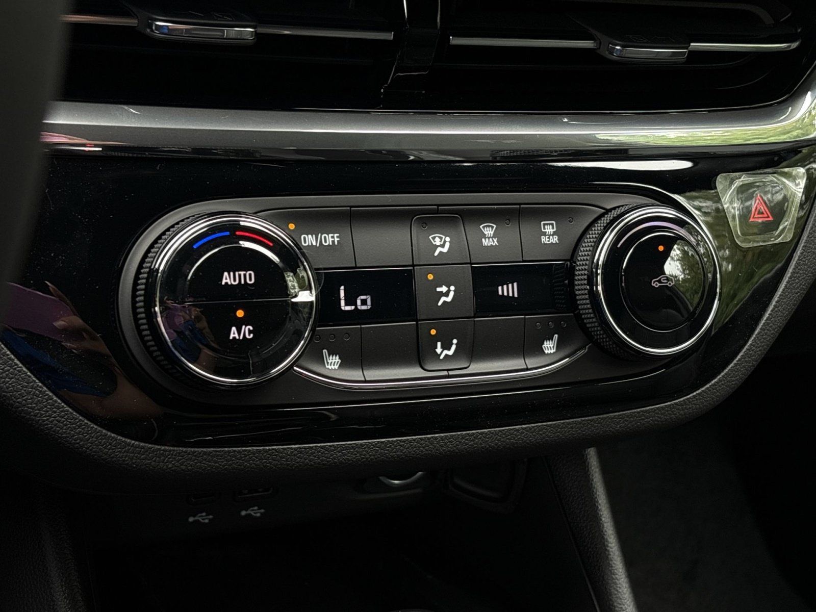 New 2026 Buick Envista Sport Touring w/ Studio Series FWD image 20