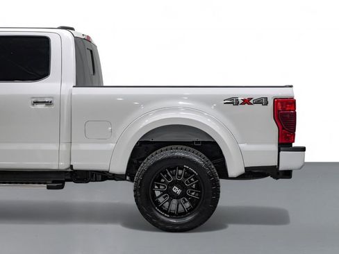 Used 2022 Ford F250 Lariat w/ Lariat Ultimate Package image 12