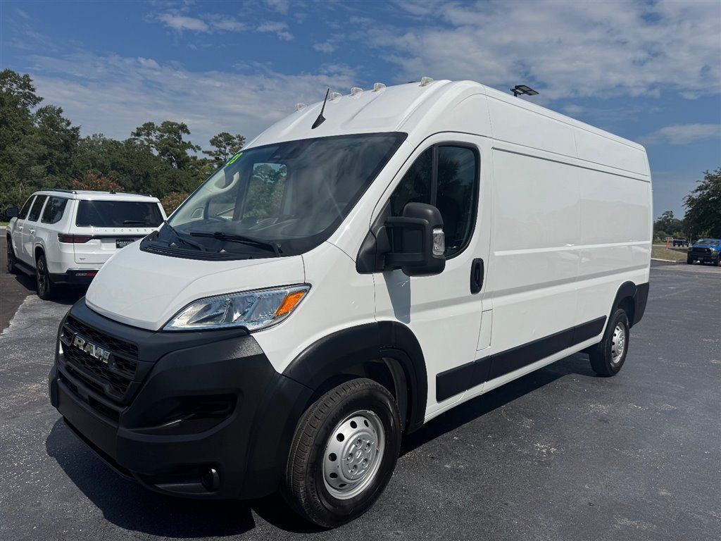 Used 2023 RAM ProMaster 2500 FWD image 4