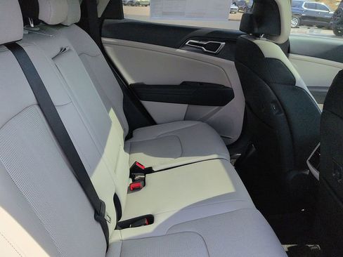 New 2026 Kia Sportage EX FWD image 8