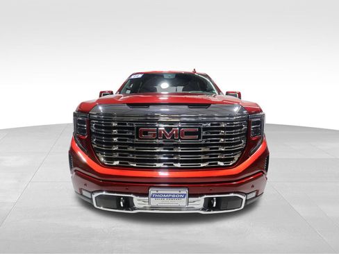 Used 2024 GMC Sierra 1500 Denali w/ Denali Reserve Package AWD/4WD image 7