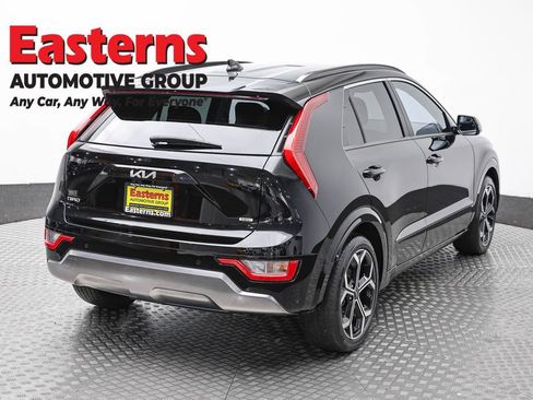 Used 2023 Kia Niro EX Touring FWD image 5