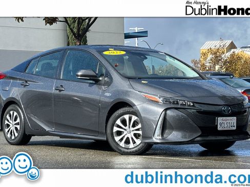 Used 2022 Toyota Prius Prime XLE image 1