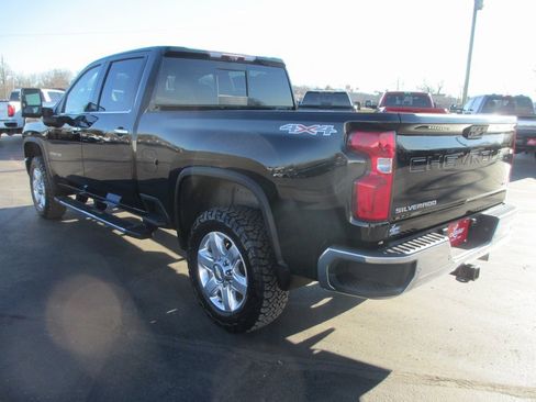 Certified 2022 Chevrolet Silverado 2500 LTZ w/ LTZ Convenience Package image 8