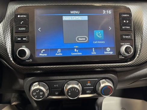 Used 2023 Nissan Kicks SV image 27