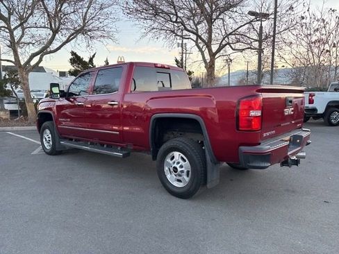 Used 2019 GMC Sierra 2500 Denali w/ Duramax Plus Package image 4