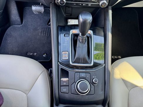 Used 2022 MAZDA CX-5 AWD 2.5 S w/ Select Package image 18