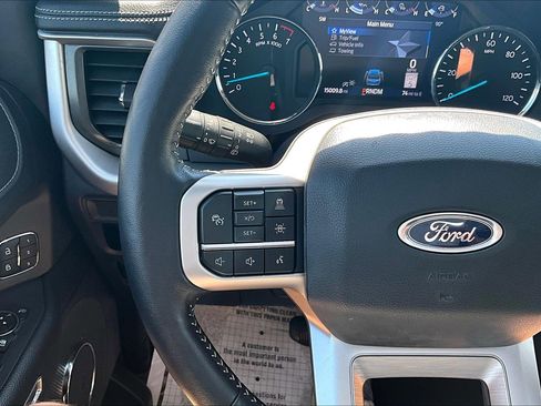 Used 2024 Ford Expedition XLT RWD image 23
