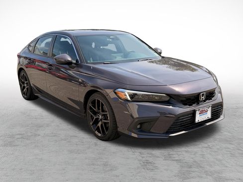 Used 2023 Honda Civic Sport Touring image 3
