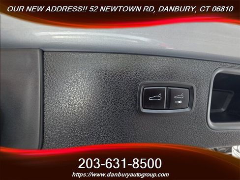 Used 2018 Porsche Macan S image 5