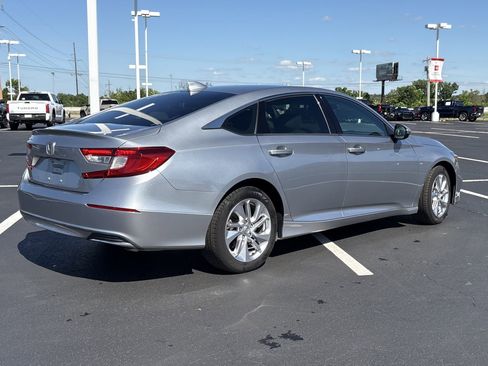 Used 2019 Honda Accord LX image 17