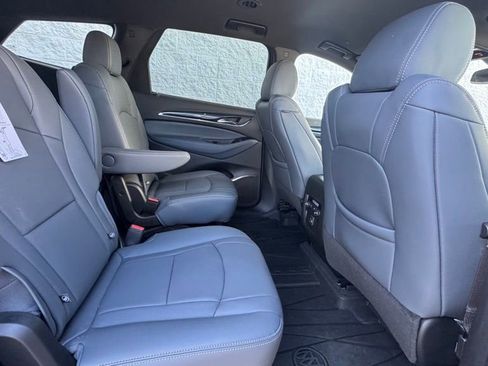 Used 2024 Buick Enclave Essence FWD image 11