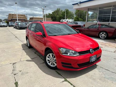 Used 2015 Volkswagen Golf S FWD image 1