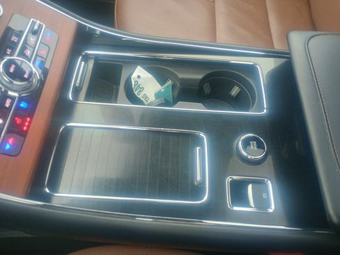 Used 2023 Lincoln Aviator Reserve image 28