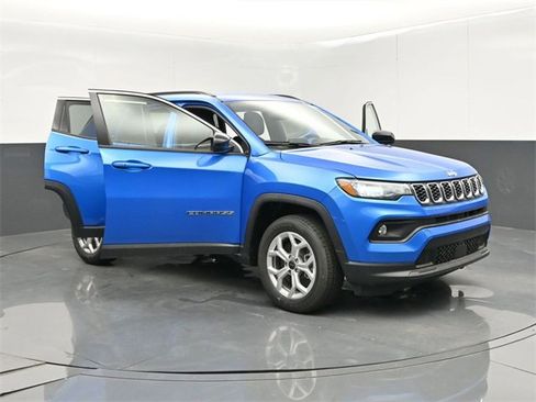 New 2025 Jeep Compass Latitude image 54