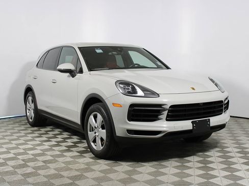 Used 2022 Porsche Cayenne Premium Pkg image 37