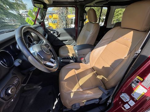 Used 2021 Jeep Wrangler Unlimited Sahara w/ Cold Weather Group image 11