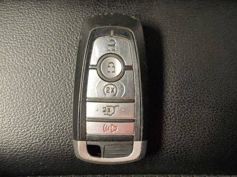 Used 2020 Ford Edge ST-Line FWD image 32