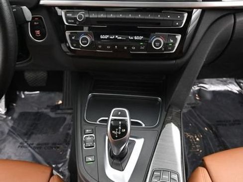 Used 2017 BMW 330i Sedan RWD image 16