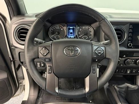 Used 2022 Toyota Tacoma TRD Sport w/ Technology Package AWD/4WD image 24