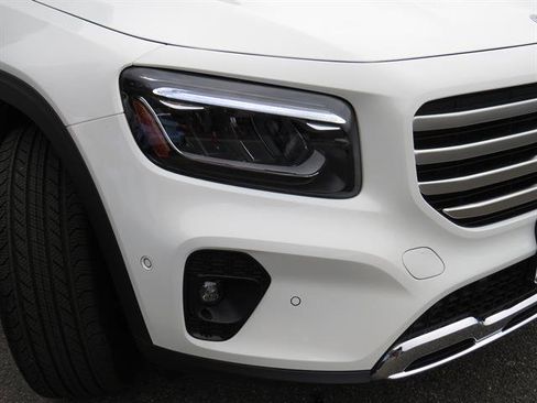 Used 2026 Mercedes-Benz GLB 250 4MATIC image 26