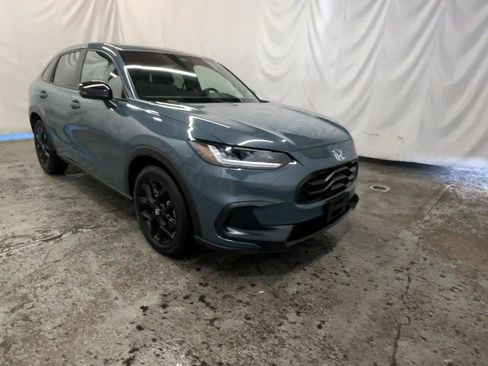 Used 2024 Honda HR-V Sport image 2