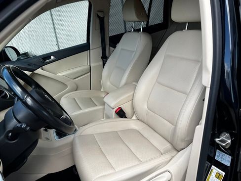 Used 2017 Volkswagen Tiguan S AWD/4WD image 17