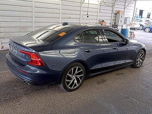 Used 2020 Volvo S60 T6 Momentum w/ Protection Package AWD/4WD image 9