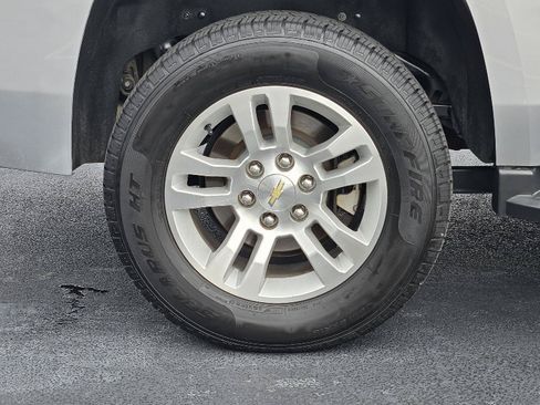 Used 2016 Chevrolet Tahoe LT RWD image 32