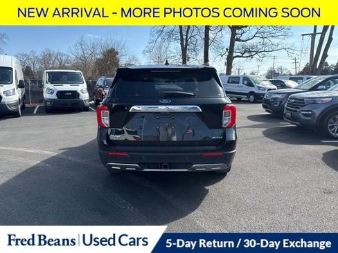 Used 2022 Ford Explorer XLT w/ Equipment Group 202A AWD/4WD image 6
