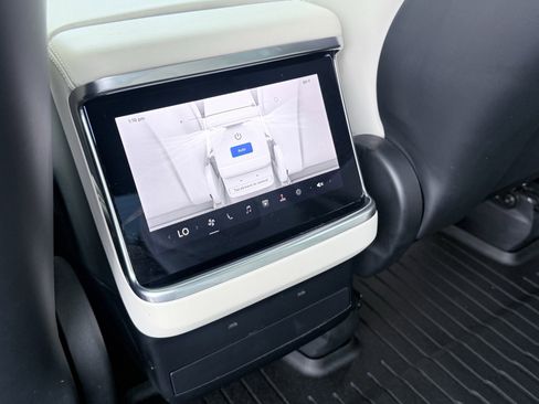 Used 2022 Tesla Model X AWD/4WD image 54