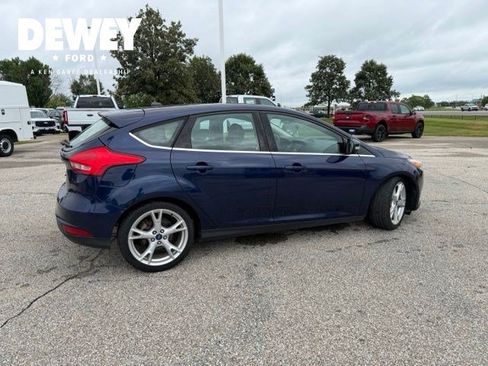 Used 2016 Ford Focus Titanium w/ Titanium Technology Package FWD image 15