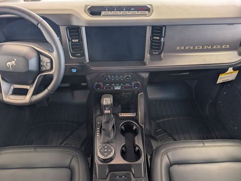 New 2026 Ford Bronco Badlands AWD/4WD image 6