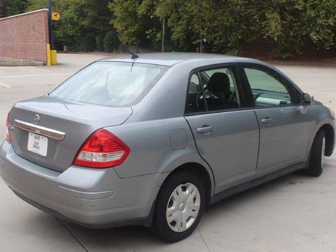 Used 2010 Nissan Versa 1.8 S w/ PWR Plus Pkg image 5