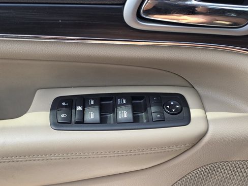 Used 2020 Jeep Grand Cherokee Limited w/ Premium Lighting Group RWD image 20