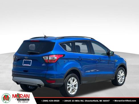 Used 2018 Ford Escape SE w/ SE Sync 3 Package AWD/4WD image 5