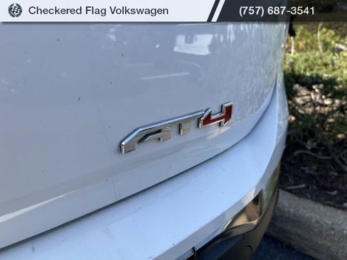 Used 2024 GMC Terrain AT4 image 11