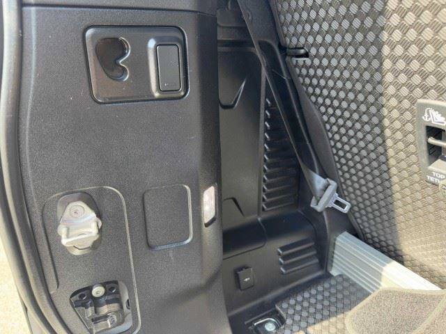Used 2021 Land Rover Defender 90 AWD/4WD image 50