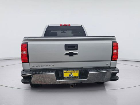 Used 2018 Chevrolet Silverado 1500 LT w/ LPO, Black Pack AWD/4WD image 4