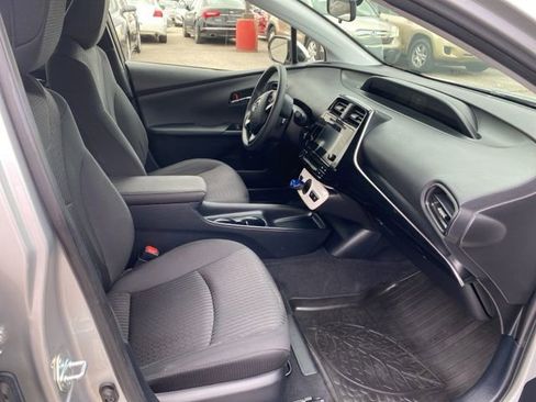 Used 2016 Toyota Prius Two image 26