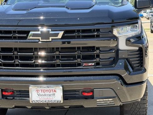 Used 2025 Chevrolet Silverado 1500 LT Trail Boss AWD/4WD image 9