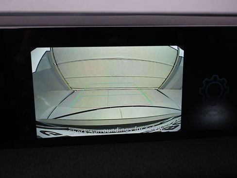 Certified 2025 Nissan Kicks SV image 18