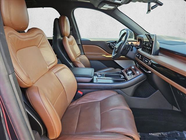 Used 2022 Lincoln Aviator Reserve w/ Equipment Group 201A AWD/4WD image 28