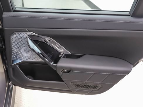 Used 2025 BMW 760i xDrive 760i xDrive w/ Executive Package image 26