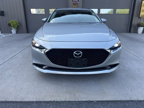 Used 2019 MAZDA MAZDA3 Sedan w/ Select Package FWD image 9