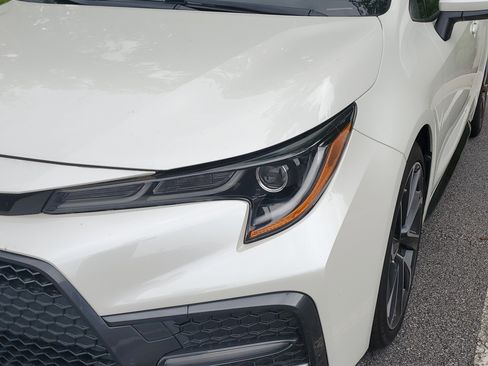 Used 2020 Toyota Corolla SE w/ SE Premium Package FWD image 4